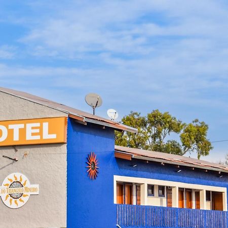 Hotel Sol Do Triangulo Mineiro Planura Exterior photo